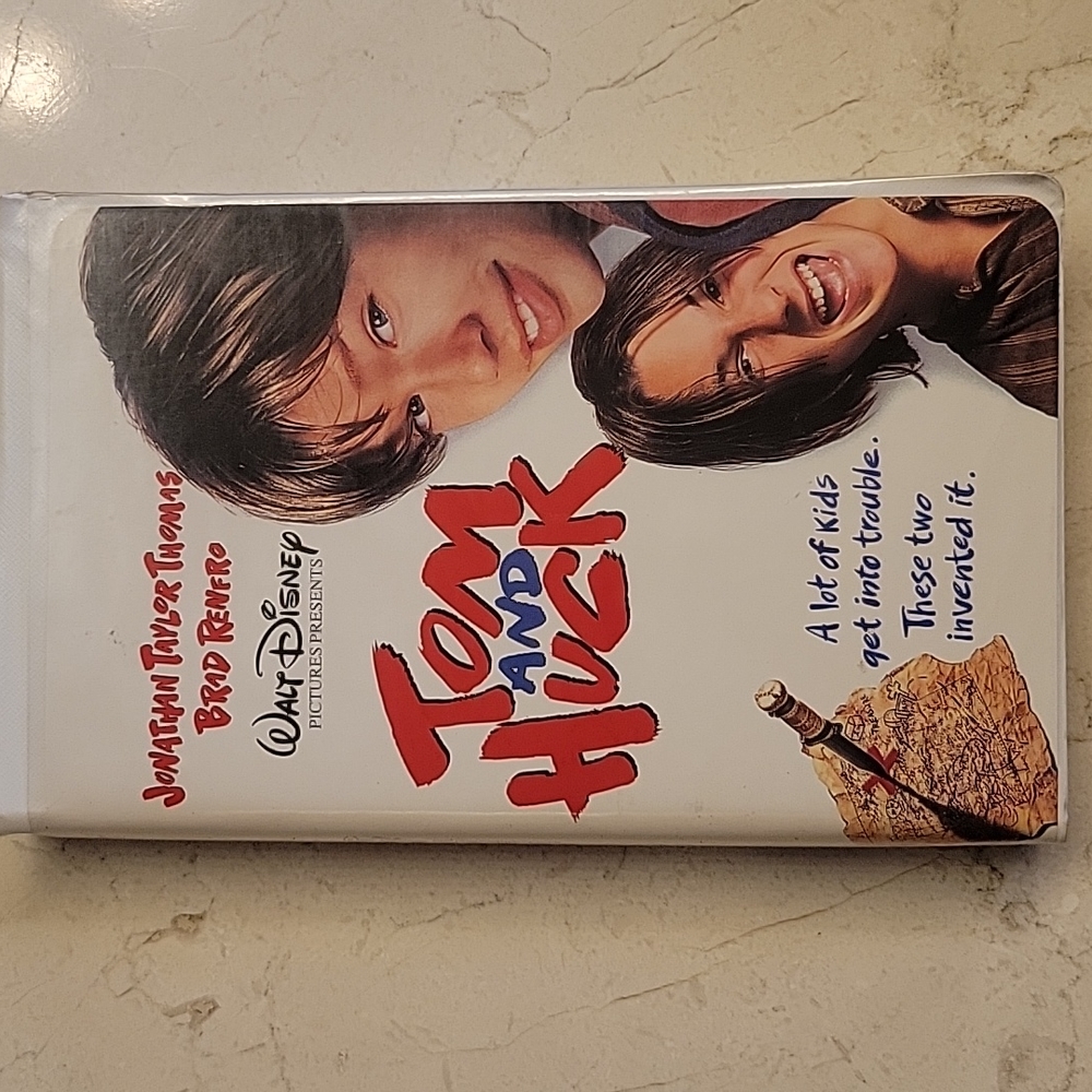 Walt Disney's Tom and Huck VHS Tape
